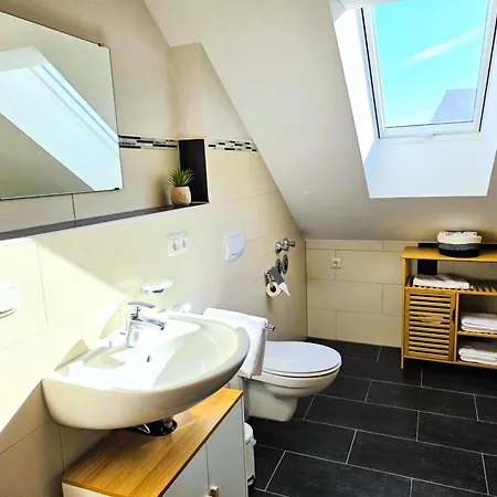 Rost Apartments - Neue Chaletwohnung Nahe Staffelsee 7-8 Personen Lägenhet Schoeffau