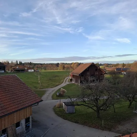 Rost Apartments - Neue Chaletwohnung Nahe Staffelsee 7-8 Personen Lägenhet Schoeffau